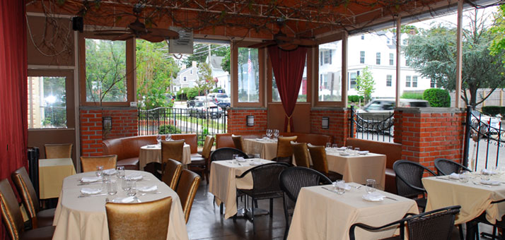 Vitae Patio Room